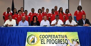 Luguelín Santos encabeza grupo de atletas que competirán en Juegos Bolivarianos