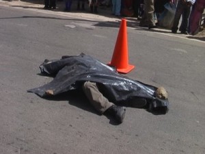 Muere hombre aplastado por un camión en la avenida San Martín 