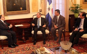 Presidente Medina recibe visita de Vice primer ministro de Turquía