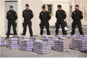 ¡Golpe al narcotráfico! Incautan 550 kilos de cocaína en velero que viaja próximo a Islas Canarias