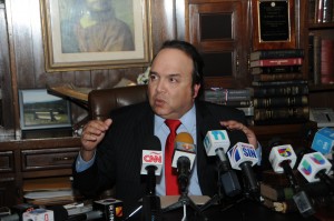 Castillo Semán pide suspensión de dialogo acordado en Venezuela