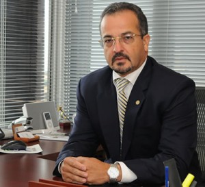 Fernando Caamaño dice SENASA puede fortalecerse financieramente