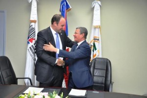 Industria y Comercio y FEDA  firman acuerdo para apoyar sector agropecuario
