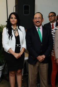 Denisse Villalona junto al ministro Luis Ramón Rodríguez