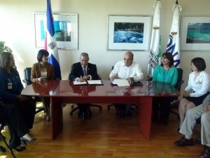 MA y ONAPI firman acuerdo para protección de la biodiversidad en el país 