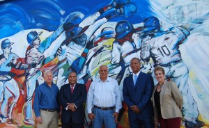 Develizan mural alegórico al equipo dominicano conquistó Clásico Mundial de Béisbol