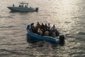 Armada RD detiene 10 haitianos acusados de pesca ilegal en la bahía Manzanillo