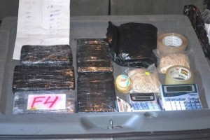 DNCD incauta cinco paquetes de cocaína en baúl de una yipeta