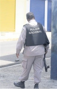 Policia en Salcedo