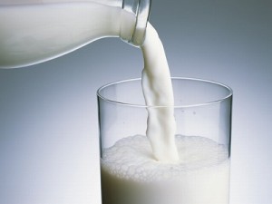 CONALECHE llama a la población a consumir leche de producción nacional