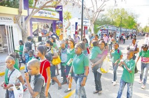 La Feria Internacional del Libro de Santo Domingo abrió ayer sus puertas con un amplio programa de actividades.