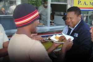 Comedores-Económicos-entregan-56-500-raciones-alimenticias-en-Cevicos-y-Jánico