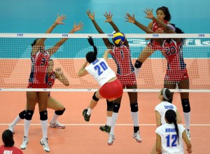 Puerto Rico Paola Rojas attacks against triple block of Dominican Republic