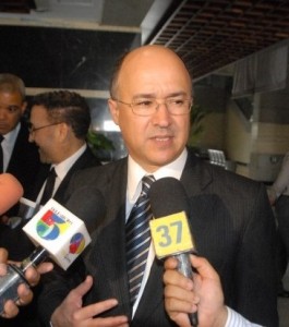 Domínguez-Brito-dice-gobierno-desea-devolver-paz-a-la-sociedad