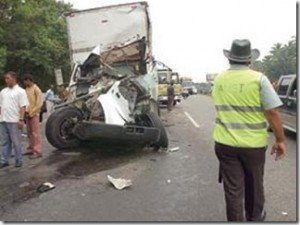 accidente-transito_thumb[1]