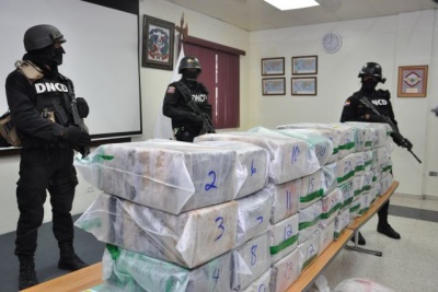Apresan colombianos y criollos por cargamento en Boca de Yuma