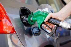 Industria y Comercio congela los precios de todos los combustibles