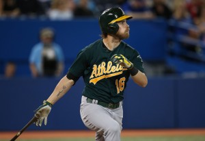 Reddick dispara tres HR y remolca cinco en triunfo de Atléticos;