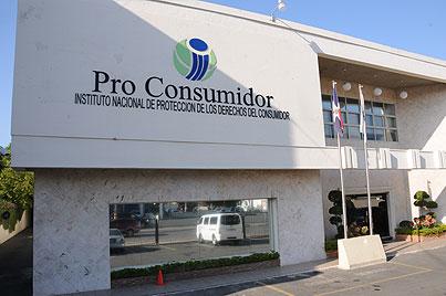 Proconsumidor decomisa casi 83 mil productos vencidos en el Este y el Sur