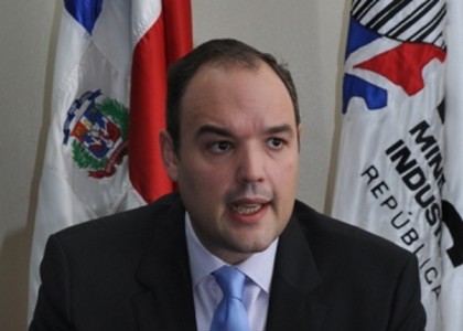 Ministro de Industria y Comercia dice gobierno está abierto al diálogo ante el llamado a huelga por algunos sindicatos de choferes