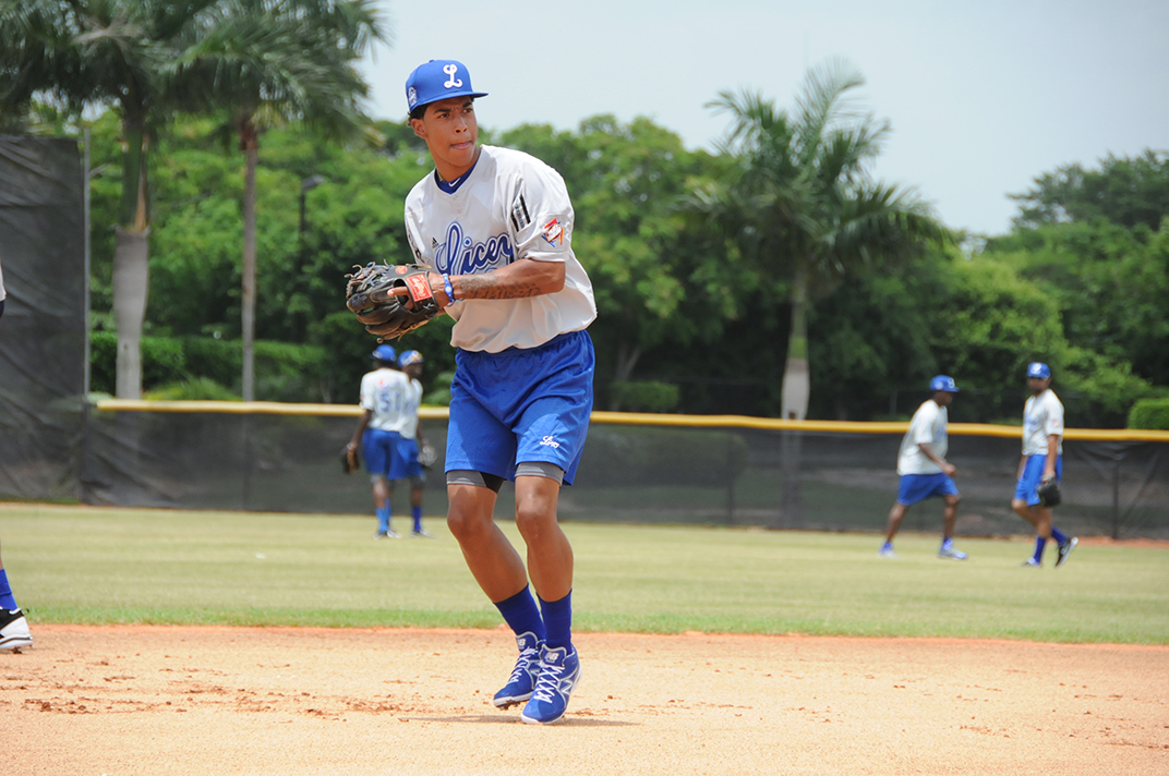 Tigres del Licey seleccionan a hijo de Raúl Mondesí en Draft de Novatos