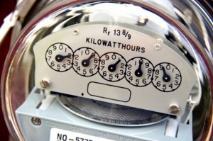 Aumento en tarifa eléctrica a partir de este mes, dice Superintendencia de Electricidad