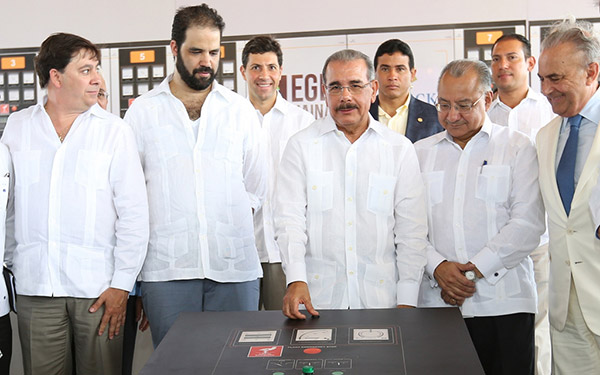 Medina encabeza inauguración de Central Energética que producirá 430 megavatios