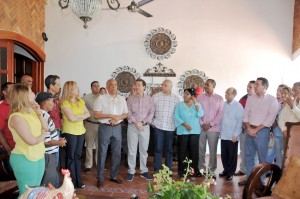 (foto) BONAO.- Los miembros de la Comisión de Reencuentro del PRSC en uno de los encuentros celebrados en la provincia Monseñor Noel