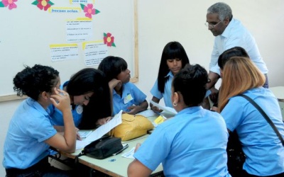 Presidente Medina valora éxito de las consultas por el Pacto Educativo