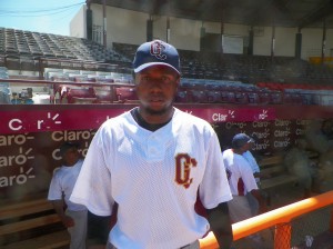 Prospecto Junior Arias de los Gigantes del Cibao causa grata impresión entrenamientos