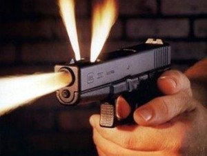 Asesinan a un capitán de la FAD en casa de su novia