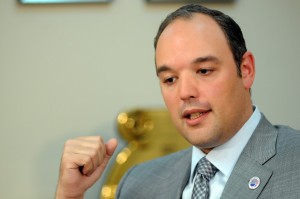 ministro-de-Industria-y-Comercio-José-del-Castillo-Saviñón