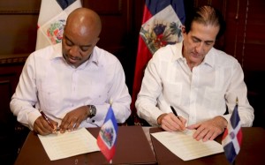 FOTO MINISTRO HAITI Y DE LA PRESIDENCIA RD