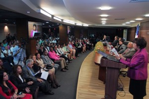 Graciano de los Santos acto No violencia Mujer
