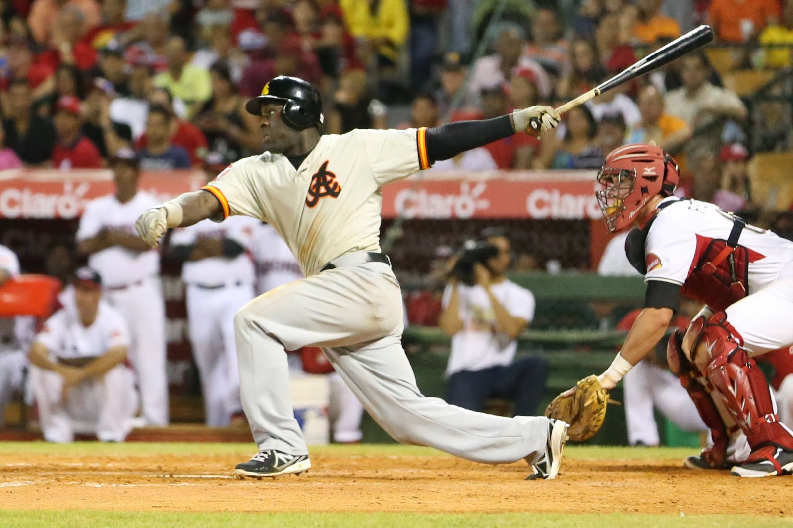 Águilas rompen racha de cuatro derrotas seguidas frente al Licey