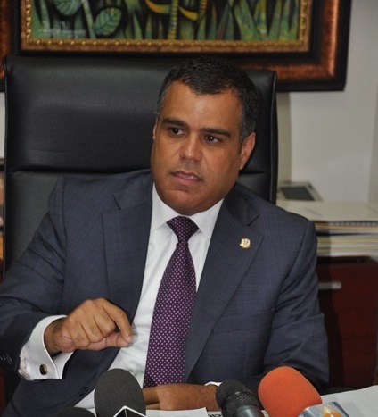 Tommy Galán recuerda a rector UASD que para presidente Medina la educación “no tiene colores”