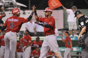 Leones se mantienen en primero