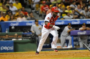 Leones dejan en el terreno a Águilas