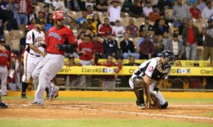 Leones vencen a las Águilas y consiguen primera victoria