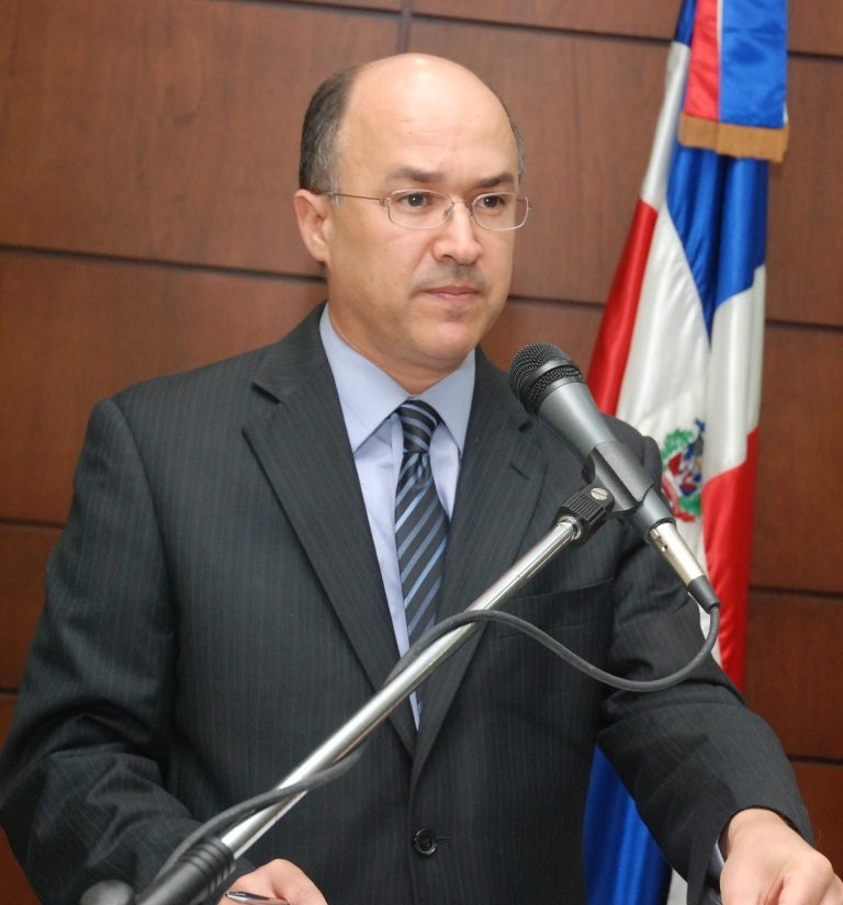 Procurador dice lucha contra narcotráfico requiere posiciones firmes en la justicia