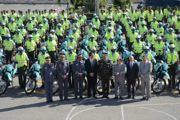 AMET recibe de Presidencia flotilla de motocicletas para fiscalizar tránsito DN