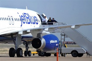Aeorlíneas Jet Blue y Delta cancelan 10 vuelos por tormenta de nieve en EEUU