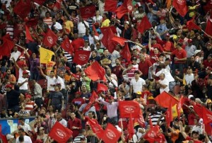 Leones vencen a las Águilas y se mantienen la cima del Round Robin