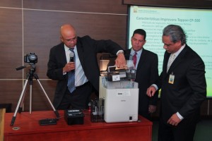 Cedula, tecnicos muestran equipos 20-Ene-2014 102