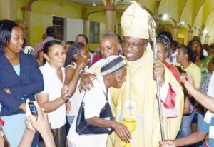 NUNCIO-EN-CAPOTILLO