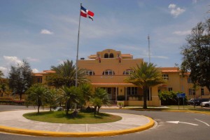 Ministerio de Relaciones Exteriores pone en vigencia visa de trabajador temporero