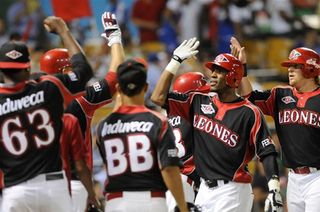 Escogido empata la serie final a tres frente al Licey