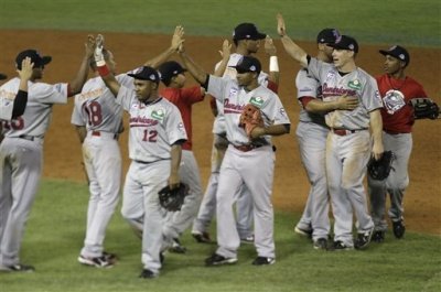 RD consigue primera victoria en la Serie del Caribe; aplasta 9-2 a Cuba