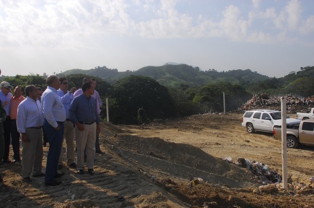 MA prohíbe instalación de una Barcaza de generación eléctrica en Puerto Plata