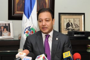 Presidente CD dice sentencia 168-13 se aplicará a pesar de presión internacional